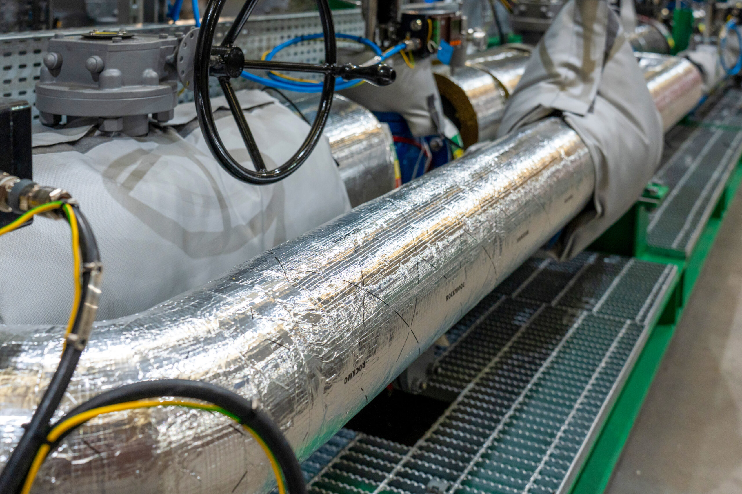 Heat Tracing 2 scaled - What is a Heat Tracing Cable?
